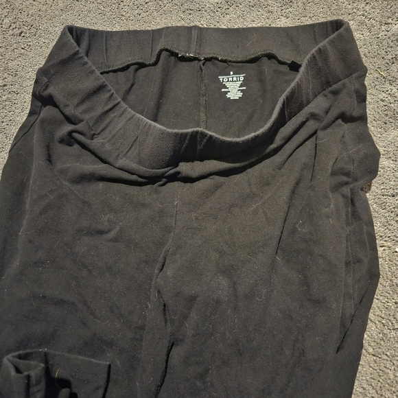 Torrid Black‎ Cotton Capri Leggings - Picture 3 of 3